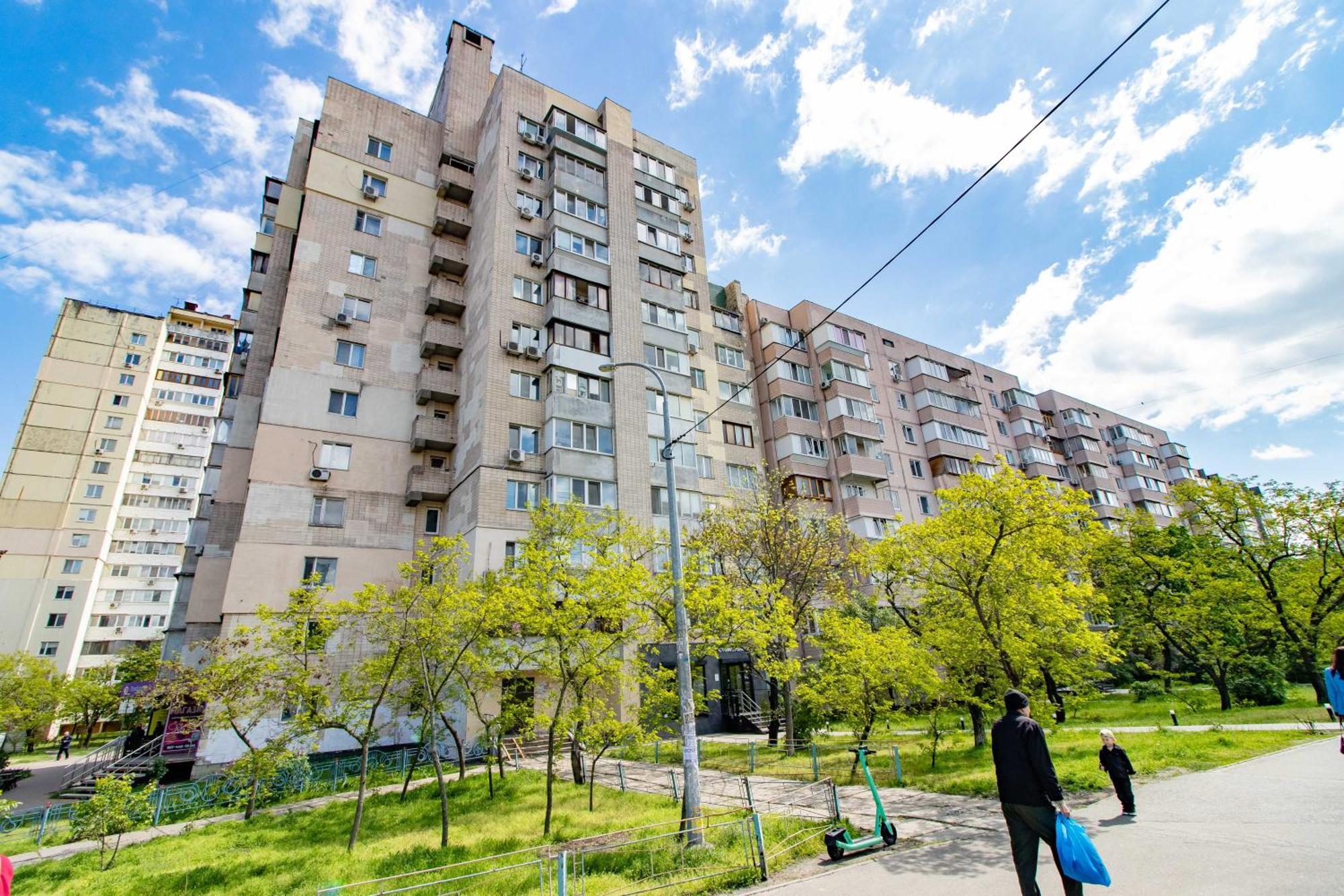 Kvartirkoff Na Obolonskom 40 Kyiv Exterior photo